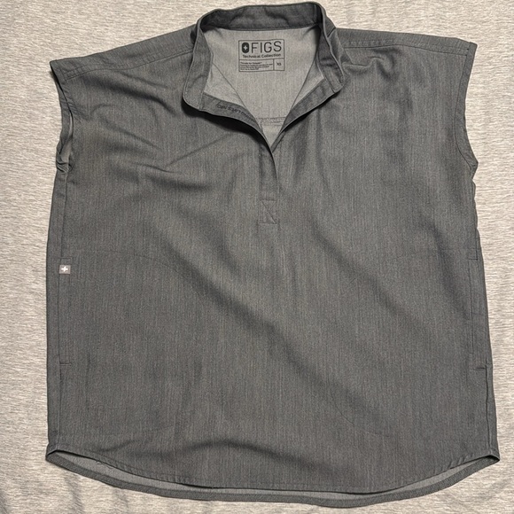 FIGS Graphite Scrub Set - Picture 2 of 8